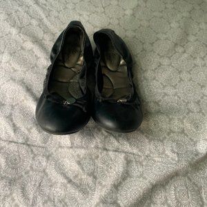 black dexflex comfort flats